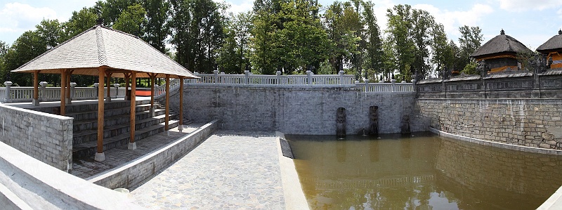 bain_ des_ elephants.jpg - Bassin des éléphants ?